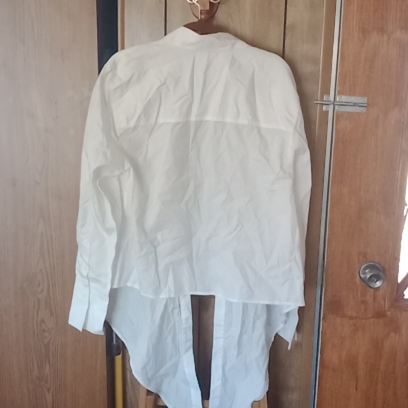 Woman's top - Picture 4 of 7